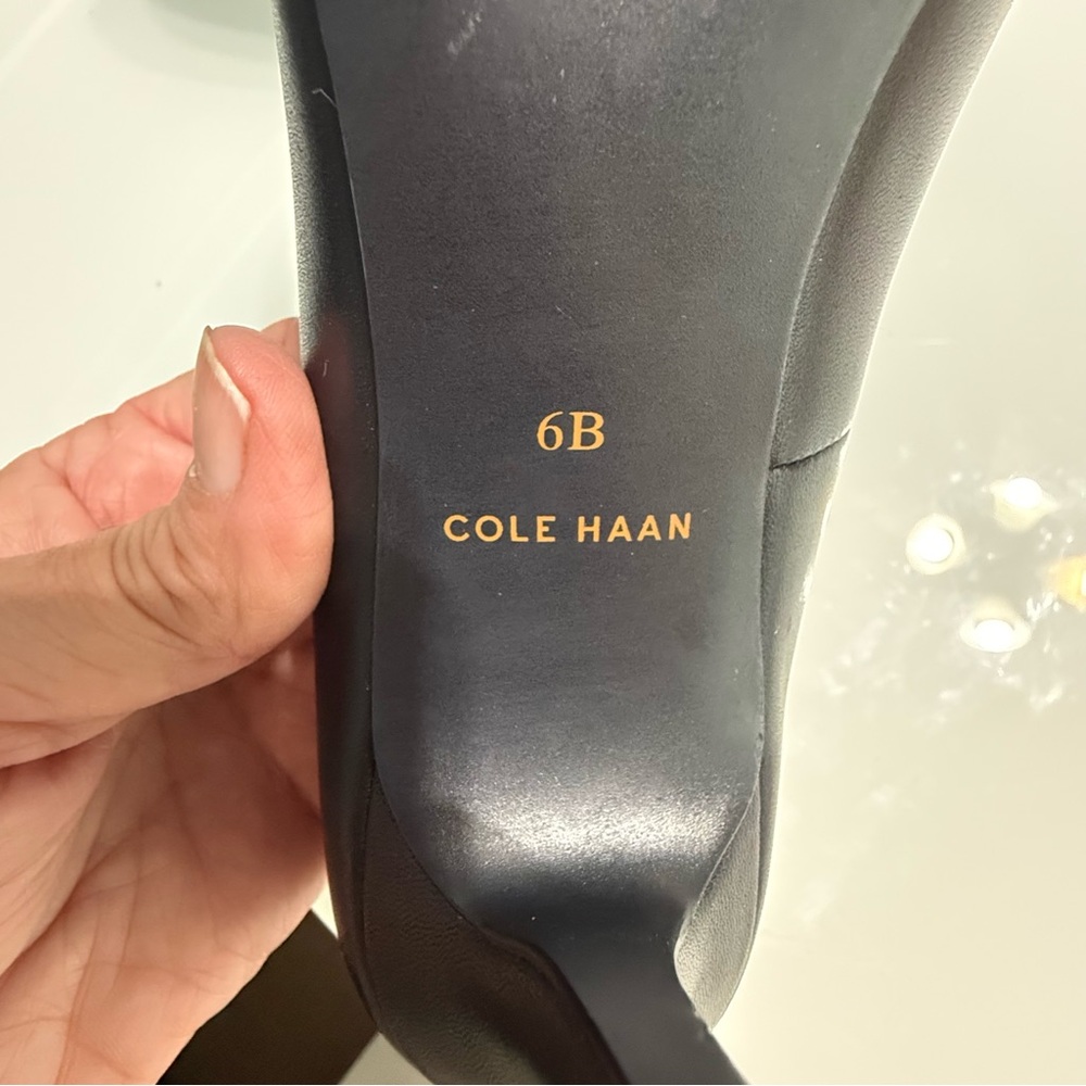 Cole Haan Black Leather Pumps – Size 6B - Picture 5 of 7